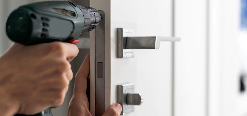 Locksmith For Lock Replacement Near Me in Marina del Rey, CA