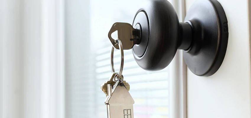 Bifold Door Knob Replacement in Marina del Rey, California