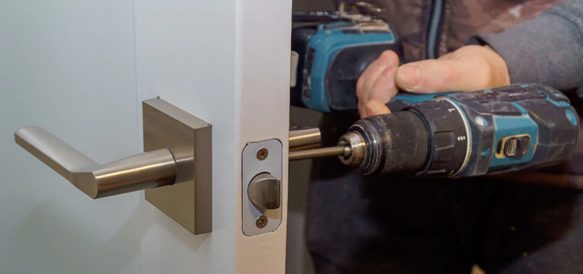 Broken Door Handle Lock Repair in Marina del Rey, California